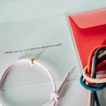 Náramek Náramek ZLATÁ MATIČKA Vyberte variantu: 2 děti / 2 matičky na náramku