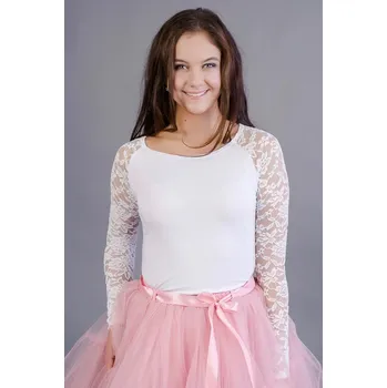 Pánské tričko MiaBella Bílé triko s lodičkovým výstřihem a krajkovými rukávy Velikost: 40, Délka rukávu: 3/4 rukáv - příplatek + 100Kč