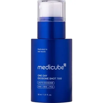 Pleťové sérum Medicube - One Day Exosome Shot Pore Ampoule 7500 - Revitalizační sérum s mikrojehličkami, 30 ml