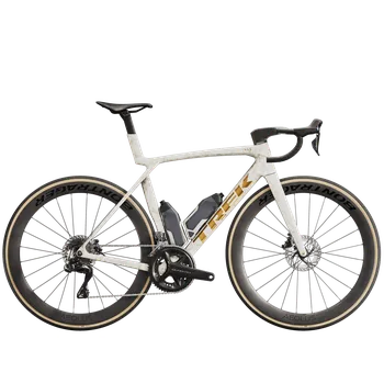 Silniční kolo TREK Madone SLR 7 Gen 8 2026 era white, ML