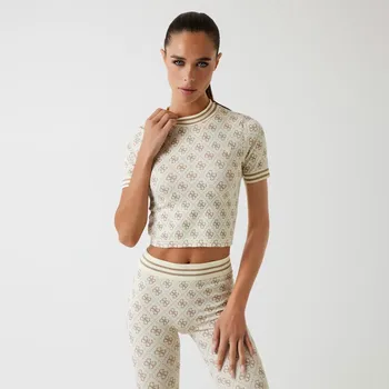 Dámské Tričko s krátkým rukávem GUESS 4G RHOMBUS SEAMLESS SS TOP V5BP07K2000-F0YO – Béžová XS/S