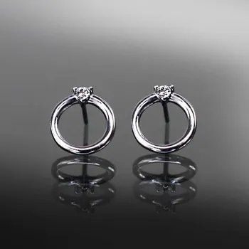 Náušnice Ocelové náušnice zabalené v dárkové krabičce č. 1234