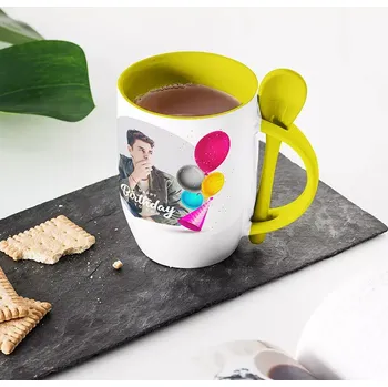 Sablio Žlutý hrnek s vlastním potiskem a lžičkou: 300 ml