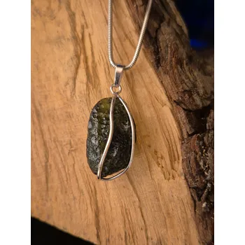 Přívěsek Vltavín Moldavite Stříbrný přívěsek s vltavínem P37 0040