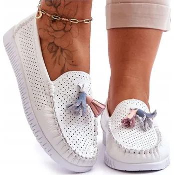 Dámské mokasíny Dámské kožené mokasíny s perforací bílé 38