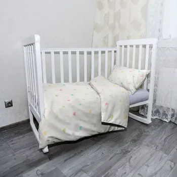 Povlečení Sablio Mikroplyšové dětské povlečení do postýlky Barevná srdíčka na béžové - 100x135 / 40x60