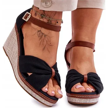 Dámské sandále DÁMSKÉ SANDÁLY NA KLÍNKU ČERNÉ 39