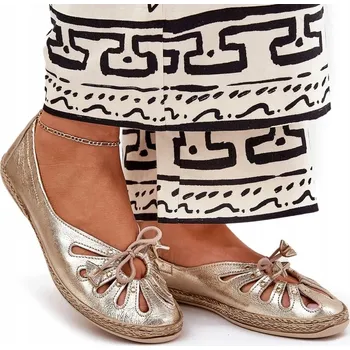 Dámská obuv DÁMSKÉ BALERÍNKY PLOCHÉ Z PŘÍRODNÍ KŮŽE VÝŘEZY ZAZOO 10179 ZLATÉ 39