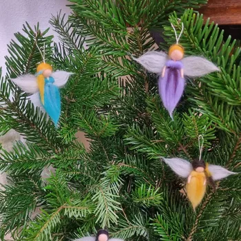 Andělka z ovčího rouna hand made - 10 cm mix barev Barva: Modrozelená