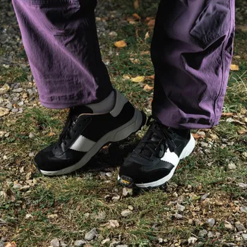 Pánská obuv Botas Nordic Black- Pánské kožené outdoorové tenisky / botasky černo-bílé | česká výroba ze Zlína 44 EU