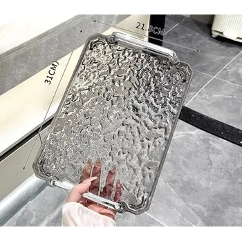 Plastový obdélníkový podnos 31x22 cm PRŮHLEDNÝ GRAFITOVÝ se stříbrnými úchyty