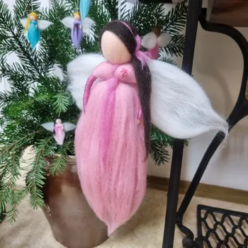 Andělka z ovčího rouna hand made - růžová 31 cm