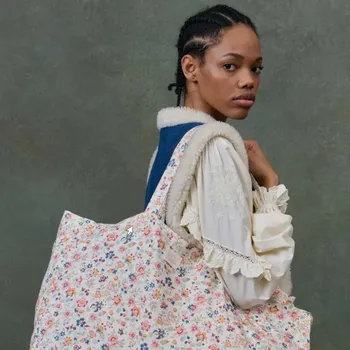 Cestovní taška LOUISE MISHA Cestovní taška Beverly - Crème Fleurs Sauvages L