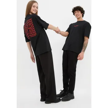 cyklistický dres Trendyol Černé uvolněné tričko s krátkým rukávem s krátkým rukávem Trendyol černá 1837826