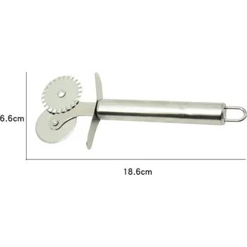 Váleček na těsto Váleček na těsto, pizzu, dvojitý otočný nůž 18x7 cm