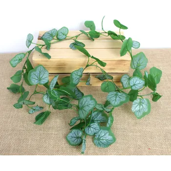 Girlanda BLUSZCZ 210 cm ZELENÁ s bílým středem - 1 ks