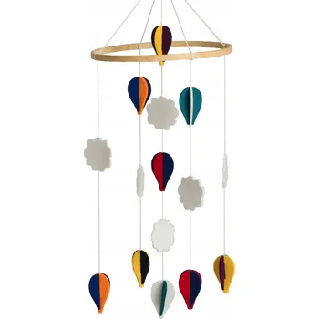 Obraz Dřevěná dětská postýlka - horkovzdušný balón