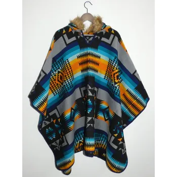 Dámské pončo Pončo (lamí vlna, Ekvádor, vzor III)