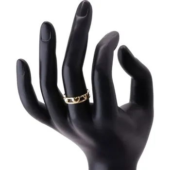 Prsten Prsten ze 14K zlata - tři souměrná zrcadlově lesklá srdce mezi dvěma liniemi - Velikost: 49