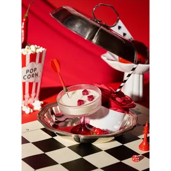 Svíčka Sinsay - Vonná svíčka se srdíčky Love Hearts - červená - 492IN-33X - 492IN-33X-ONE