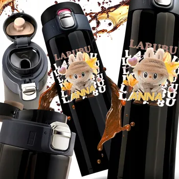 Termohrnek TERMOHRNEK JMÉNO LABUBU PANENKA PŘÍŠERKA DÁREK Den dětí S POZADÍM