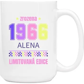 Hrnek velký s potiskem Zrozena 1966 limitovaná edice se jménem pastelové barvy