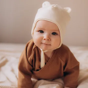 Kojenecká čepice WOOLY ORGANIC Čepička s oušky z merino vlny a hedvábí Ecru Velikost (od výrobce): 38/40