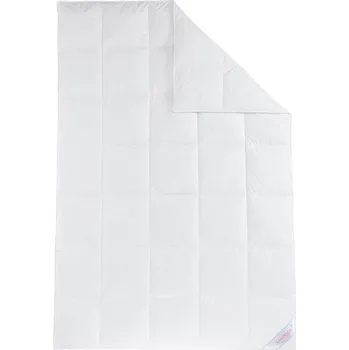 přikrývka Sannwald Kazetová přikrývka z prachového peří Premium, středně teplá (140 x 200 cm)