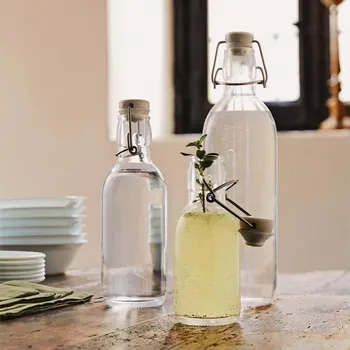 Láhev BORMIOLI ROCCO Emilia 0,25 l - skleněná láhev se zátkou