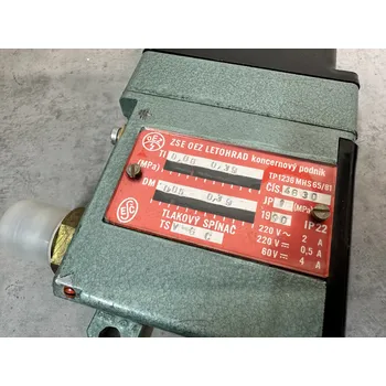 vypínač Tlakový spínač ZSE OEZ TSV-6C Varianta: TSV-6C 0,06-0,39MPa