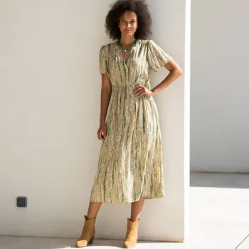 Dámské šaty Kreponové midi šaty s potiskem béžová/khaki 52