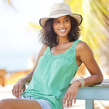 Top s macramé výstřihem a ramínky zelená 42/44