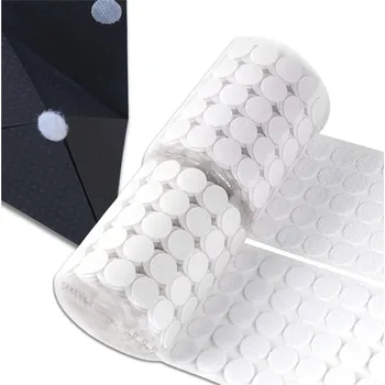 Camerazar Samolepící kulatý suchý zip 20mm s lepidlem 600ks Páska na opravy a údržbu