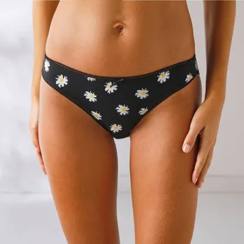 Dámské spodní prádlo Sada 4 slipových kalhotek se sladěným motivem včel černá/žlutá 46/48