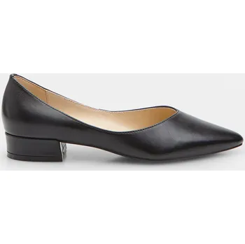 Dámské baleríny Baťa dámské kožené lodičky na nízkém podpatku černé, vel. 38