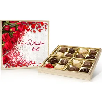 Bonboniéra Selllot, s.r.o., K Hájům 34, 155 00 Praha 5 - Vyrobeno v Belgii Srdce – výběr belgických pralinek 200 g v dřevěné dóze (s vlastním textem)