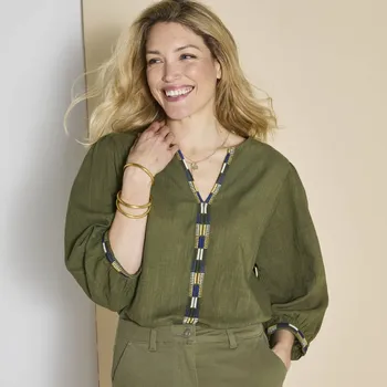 Dámská halenka Halenka s výšivkou a 3/4 rukávy, z bavlny khaki 46