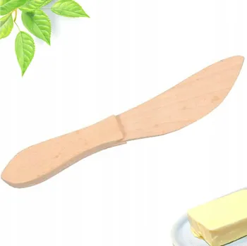 Dřevěný nůž na máslo s rukojetí a ozdobnými prvky