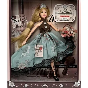 Panenka PANENKA S KORUNOU NA HLAVĚ, DLOUHÉ BLOND VLASY, KRÁSNÉ ŠATY PRO DĚTI