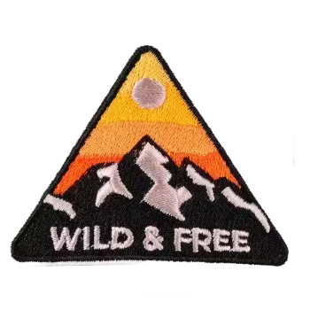 Nášivka Nažehlovací nášivka - WILD a FREE (7,0 x 5,5 cm)