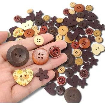 Knoflík Camerazar Sada knoflíků 100 ks ručně vyrobené dřevěné knoflíky hnědé DIY