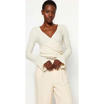 Dámské tričko trendyol Creme 3778702 S