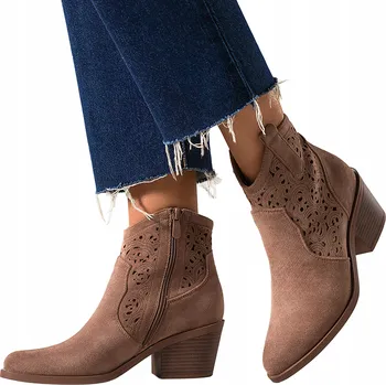 Dámské kozačky KOTNÍKOVÉ BOTY Hnědé Dámské KOVBOJSKÉ BOTY Zkosený podpatek AŽUROVÁ kostka SVRŠEK vel. 41