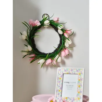 Věnec Sinsay - Jarní dekorační věnec s tulipány - vícebarevná - 848IH-MLC - 848IH-MLC-ONE