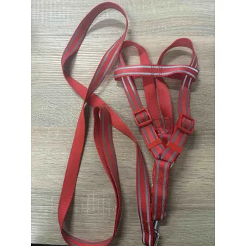 Postroj pro psa Postroj s vodítkem vel.M/L Barva: červená