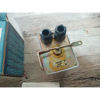 Stykač Plovákový spínač OEZ VP5D 50 3 spínací kontakty PSA 3S Varianta: VP5D použitý