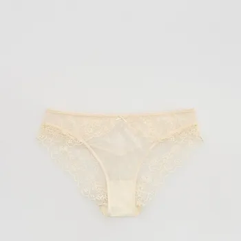 Dámské kraťasy Reserved - Krajkované šortky figi - krémová - 764HQ-01X - 764HQ-01X-XS