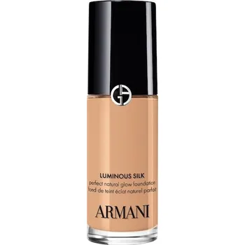 Kosmetika Armani Make-up Make-up-oblicejeLuminous Silk Foundation 7 18 ml (52&nbsp;778,00 Kč / 1 l)