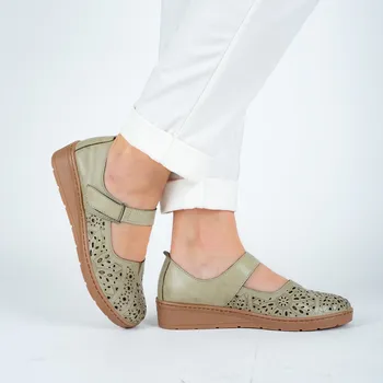 Dámské sandále Dámské olivové perforované baleríny na klínku Letizia Velikost: 41