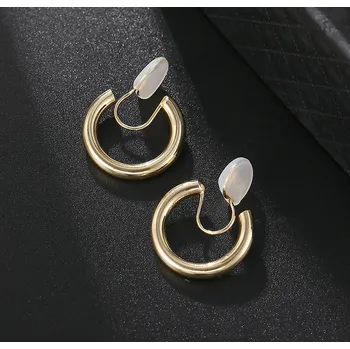 Náušnice B-TOP Dámské náušnice klipsy v kruhovém tvaru Druh barvy: Zlatá